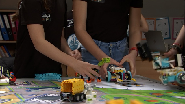 Des élèves de primaire de Comblain en finale LEGO Robotique