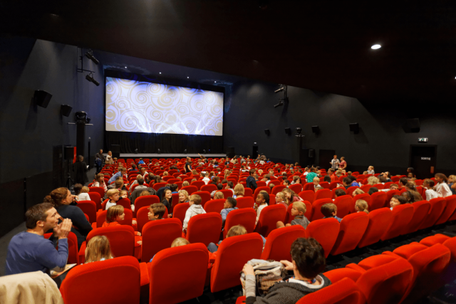 Les Grignoux ouvrent les portes de leurs salles de cinéma aux personnes sans CST